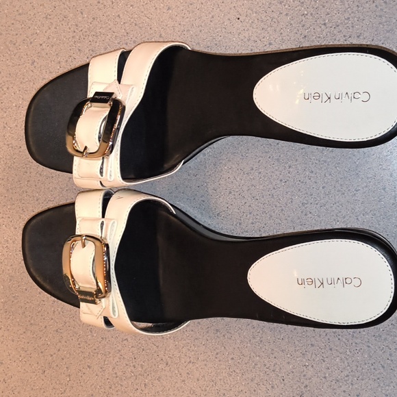 Calvin Klein Brand White Genuine Leather Wedge Sandals- 2 1/2 Inch Heels-New - Picture 1 of 9